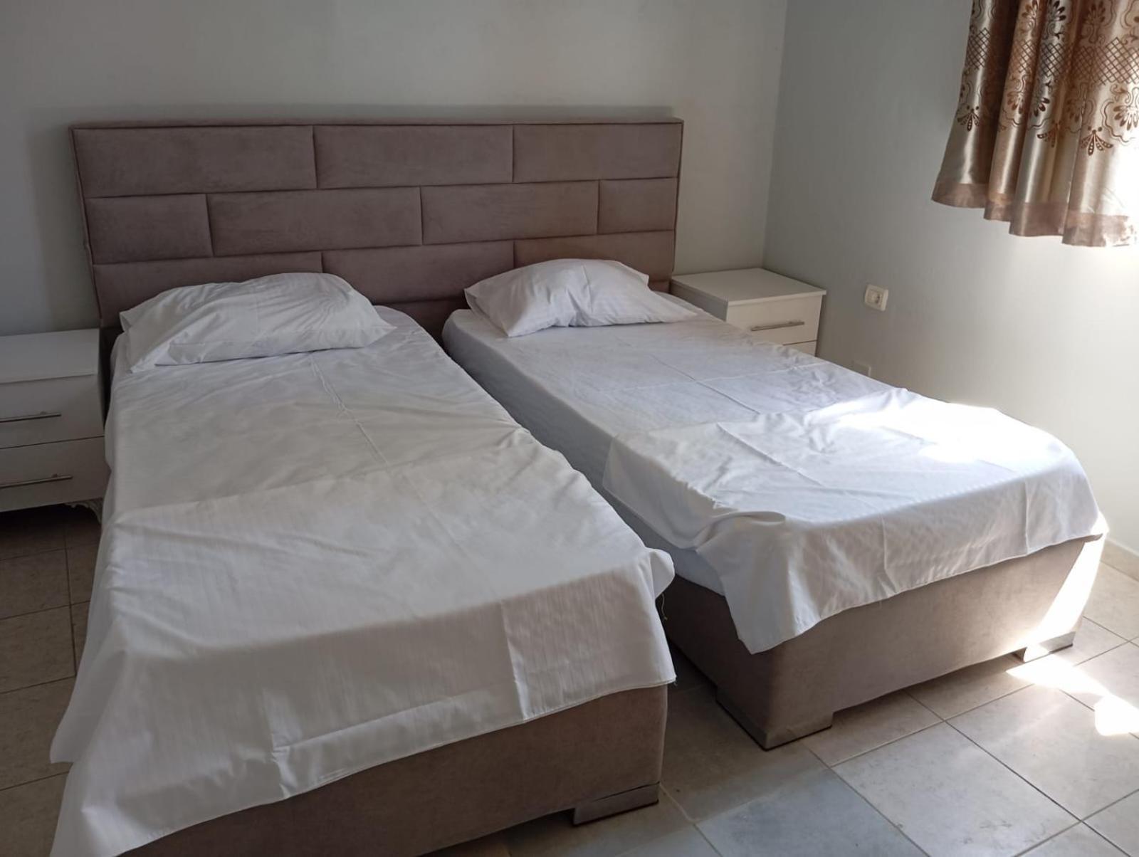 Hillside Garden Apartament ซารานเดอ ภายนอก รูปภาพ